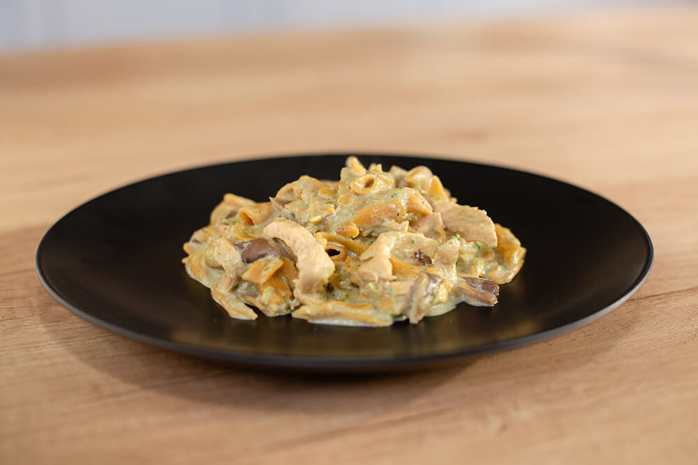 Penne de linte cu pui si ciuperci