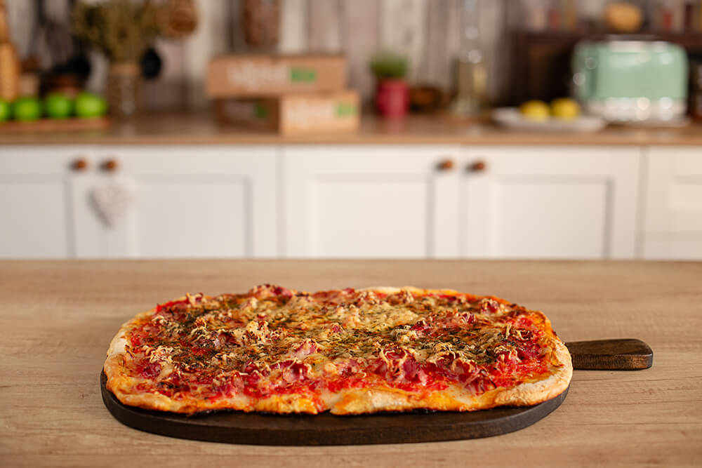 Pizza express cu bacon si gouda