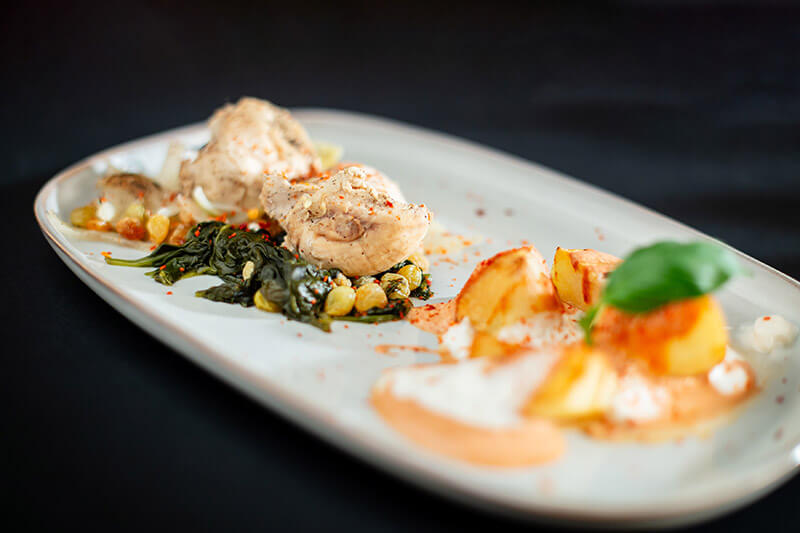 Pollo al limon con patatas bravas