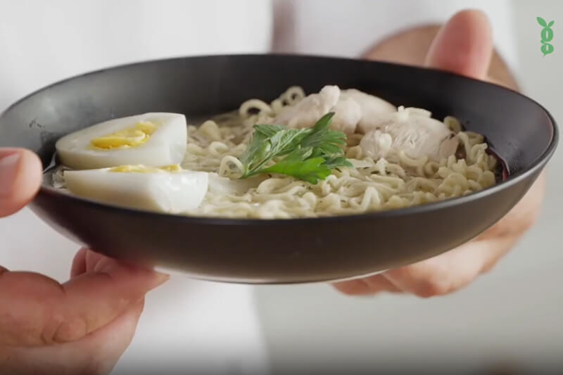 Supa de pui cu noodles