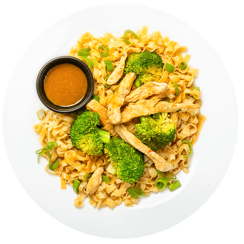 Fotografie Pui asiatic cu broccoli si noodles